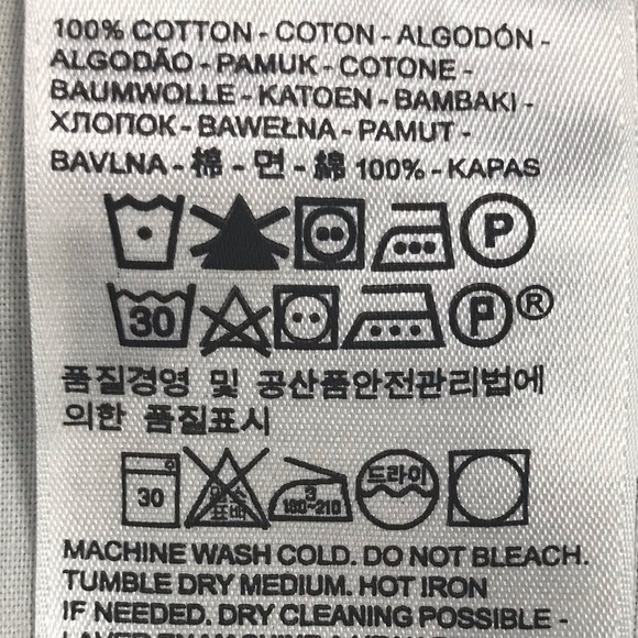 LEVI’S Wedgie Shorts - Picture 7 of 7